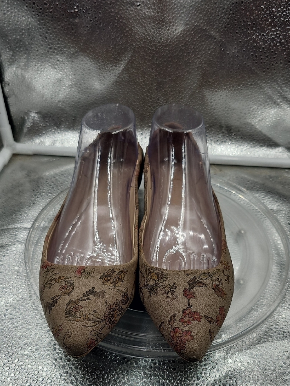 S Tan Floral American Rag Flats Size 81/2 - Picture 2 of 6